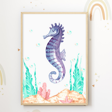 Laden Sie das Bild in den Galerie-Viewer, Meerjungfrau Seepferdchen Koralle 4er Set Bilder Kinderzimmer Deko DIN A4 Poster Babyzimmer Wandbilder
