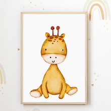 Laden Sie das Bild in den Galerie-Viewer, Safari Tiere Bilder 3er Set DIN A4 Kinderzimmer Wandbilder Babyzimmer Poster Dekoration - Affe Löwe Giraffe
