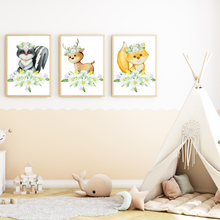 Laden Sie das Bild in den Galerie-Viewer, Waldtiere 3er Set Bilder Stinktier Reh Fuchs Kinderzimmer Deko DIN A4 Poster Babyzimmer Wandbilder

