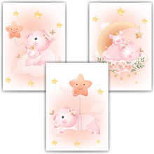 Laden Sie das Bild in den Galerie-Viewer, 3er Set Poster für Kinderzimmer Bilder Babyzimmer Babyparty Kinderposter Schweinchen
