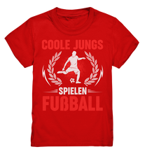 Laden Sie das Bild in den Galerie-Viewer, Coole Jungs spielen Fußball Shirt Jungen Fußballspieler Geschenk T-Shirt
