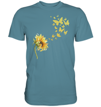 Laden Sie das Bild in den Galerie-Viewer, Schmetterling Sonnenblumen T-Shirt Garten Motiv Gärtner Geschenk Sommer
