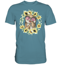 Laden Sie das Bild in den Galerie-Viewer, Otter Sonnenblumen Shirt Gärtner Sommer Garten Motiv
