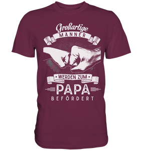 Großartige Männer werden zum Papa befördert T-Shirt